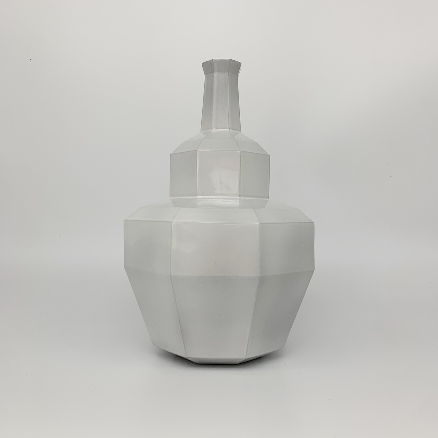 Flower vase 01
